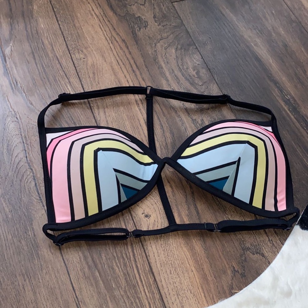 Bikini top